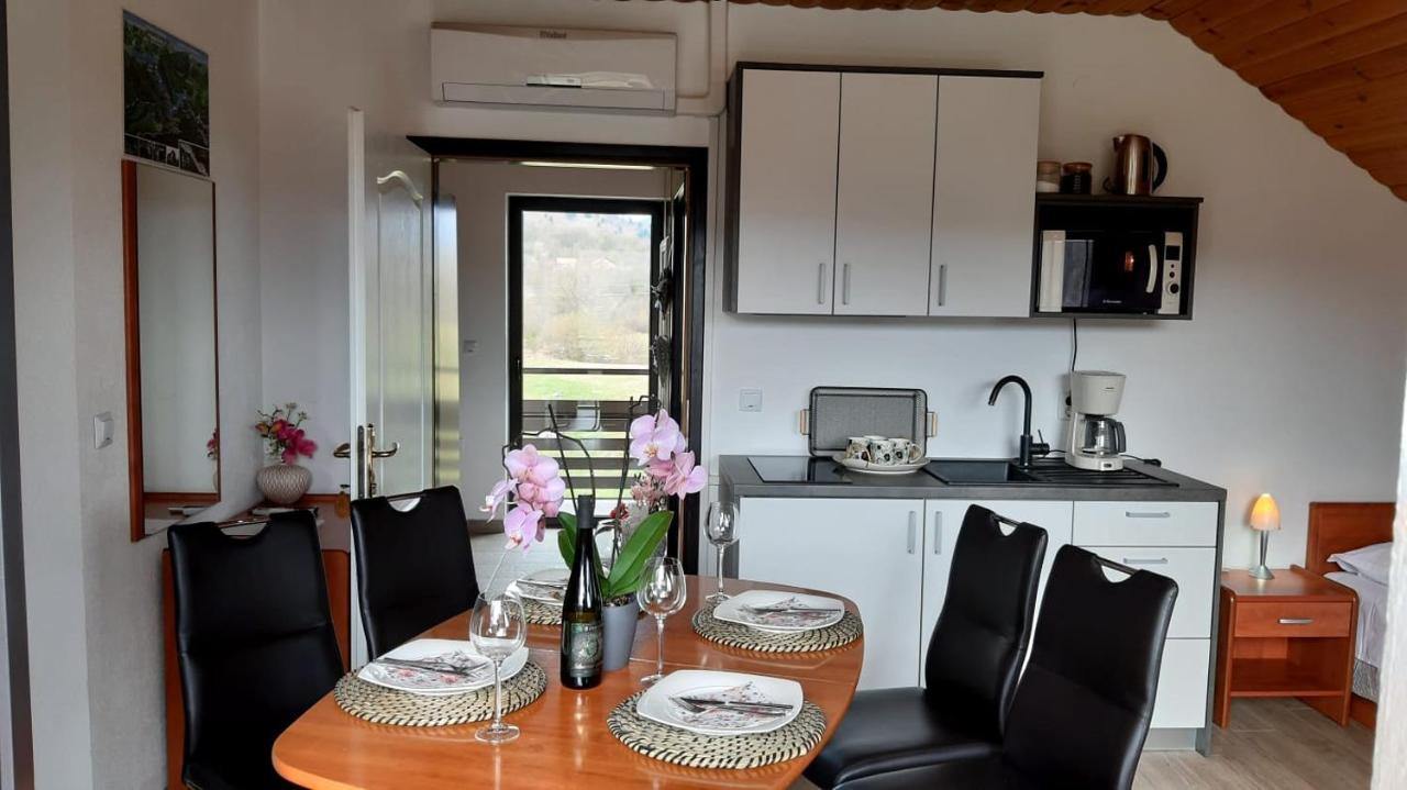 Vukovic House Hotell Selište Drežničko Eksteriør bilde