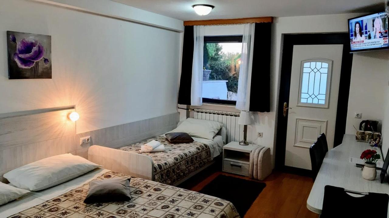 Vukovic House Hotell Selište Drežničko Eksteriør bilde