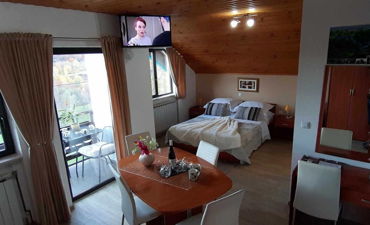 Vukovic House Hotell Selište Drežničko Eksteriør bilde